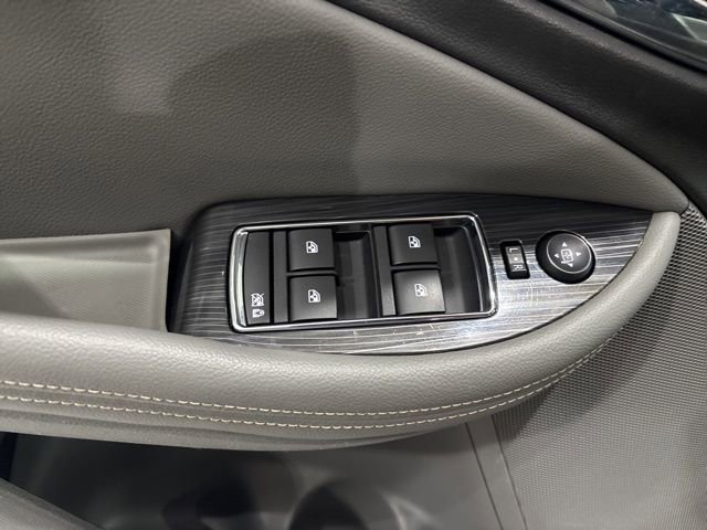 Used 2019 Chevrolet Impala Premier w/ Premier Convenience Package FWD image 15