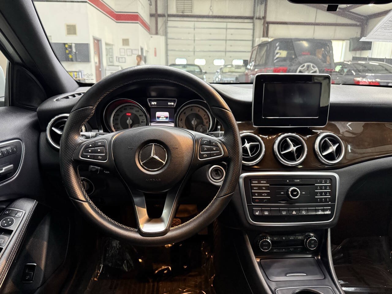 Used 2017 Mercedes-Benz GLA 250 4MATIC image 21