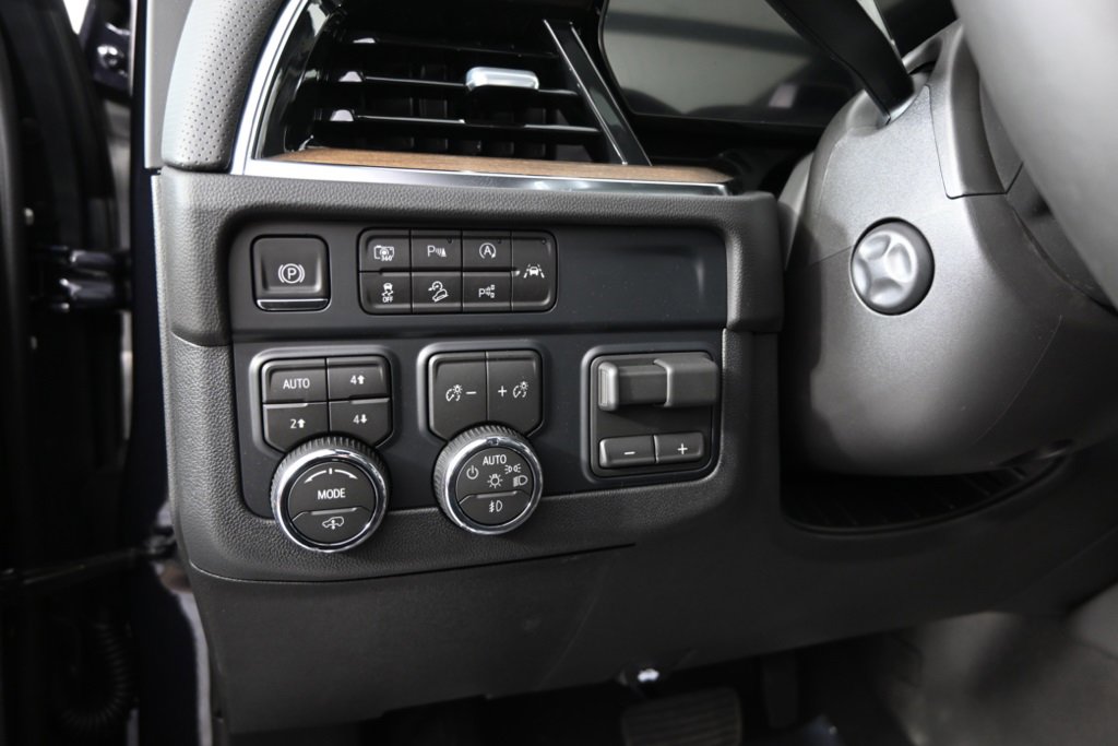 New 2026 Chevrolet Suburban High Country image 28