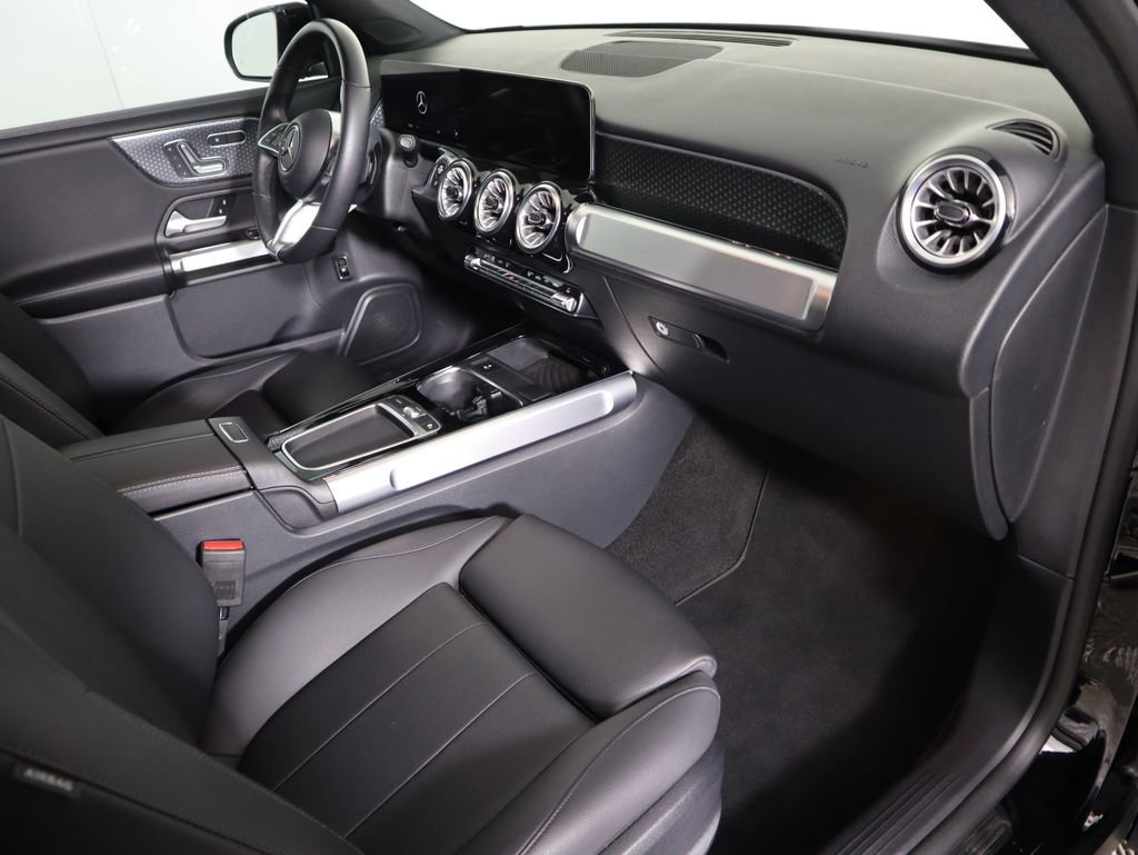 Certified 2024 Mercedes-Benz GLB 250 GLB 250 image 17