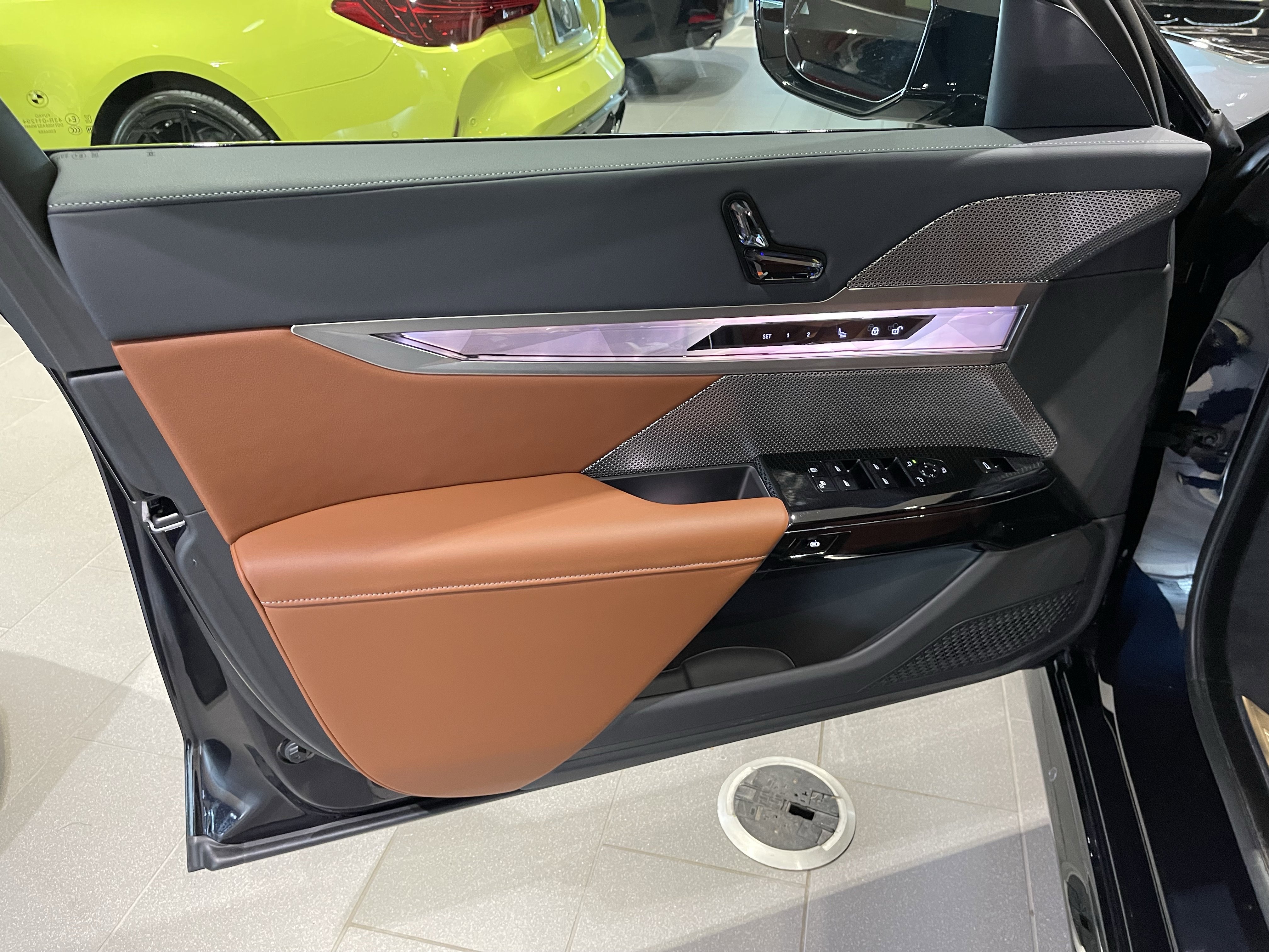 Certified 2025 BMW 740i xDrive w/ Executive Package image 9