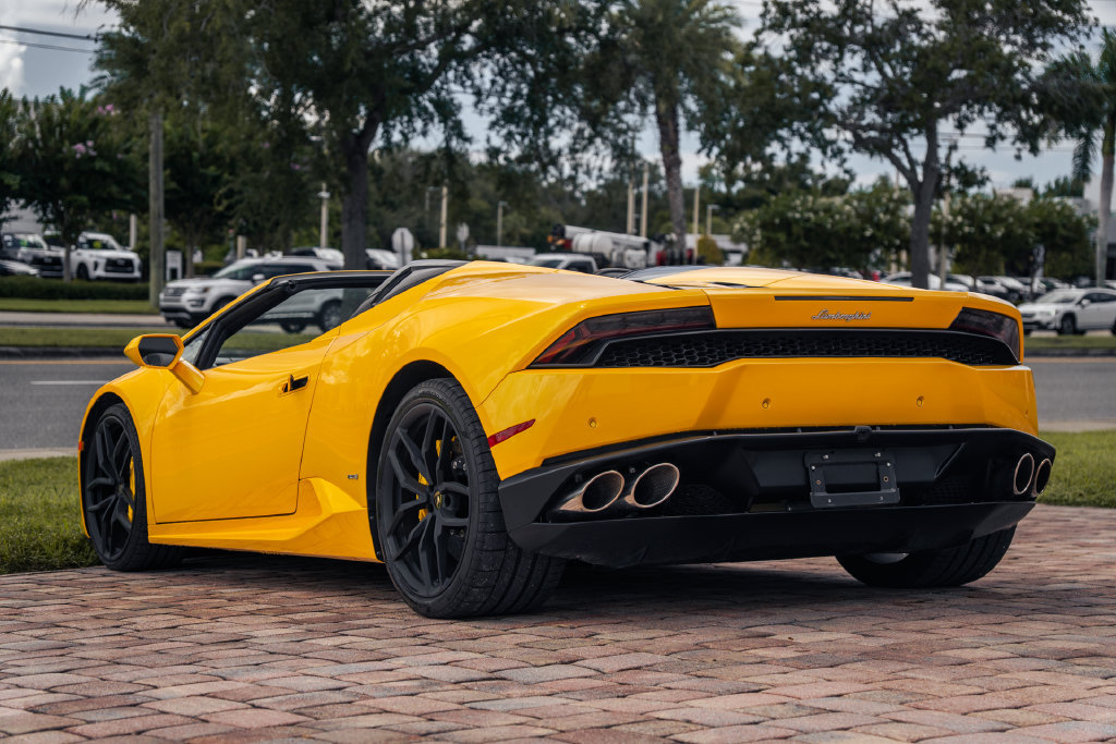 Used 2016 Lamborghini Huracan LP 610-4 AWD/4WD image 4