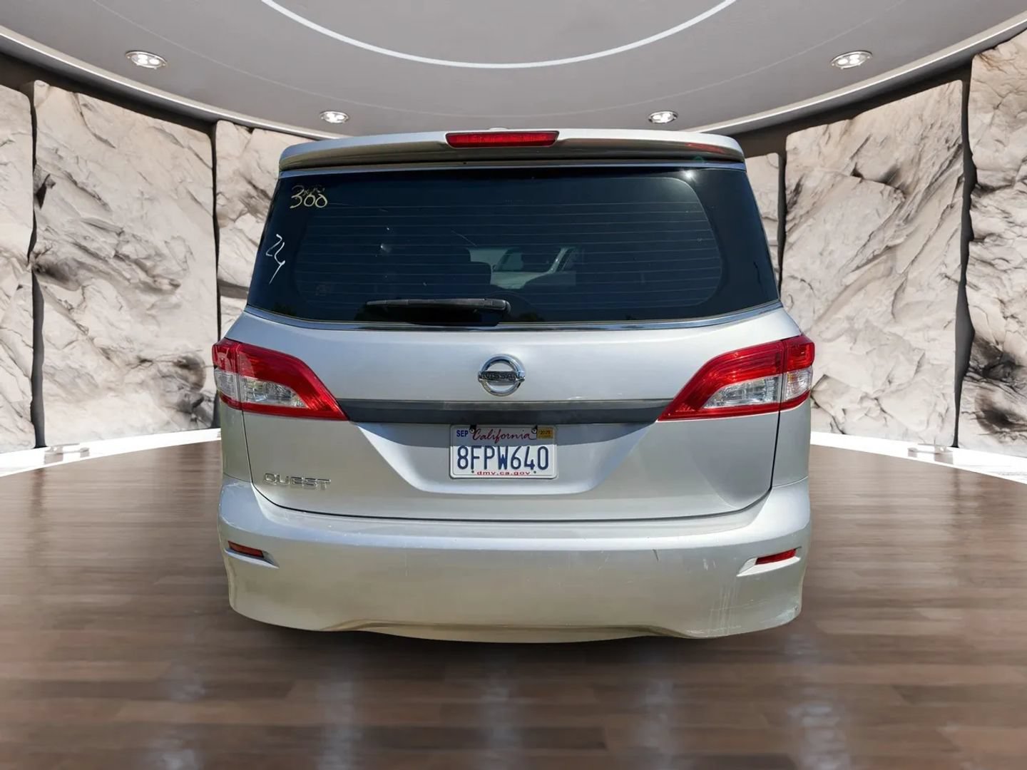 Used 2013 Nissan Quest S FWD image 7