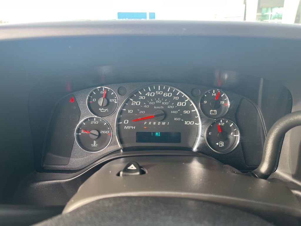 Used 2024 Chevrolet Express 2500 Work Van w/ Driver Convenience Package image 15