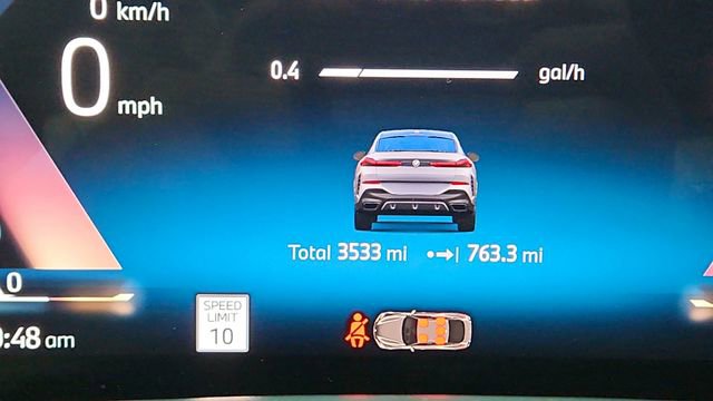 Used 2026 BMW X6 xDrive40i w/ Climate Comfort Package image 41