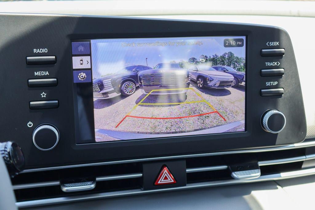 New 2026 Hyundai Elantra SEL Sport Premium FWD image 4
