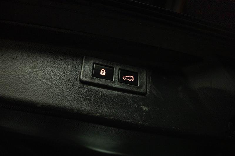 Used 2024 Subaru Outback Premium AWD/4WD image 8