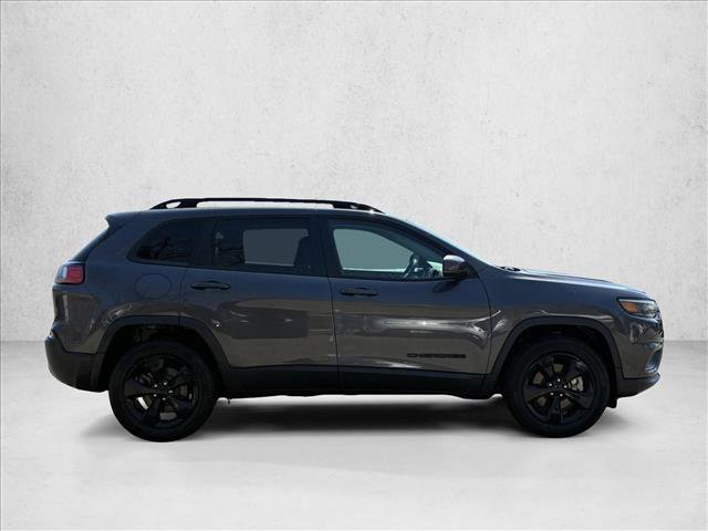 Used 2020 Jeep Cherokee Latitude Plus image 4