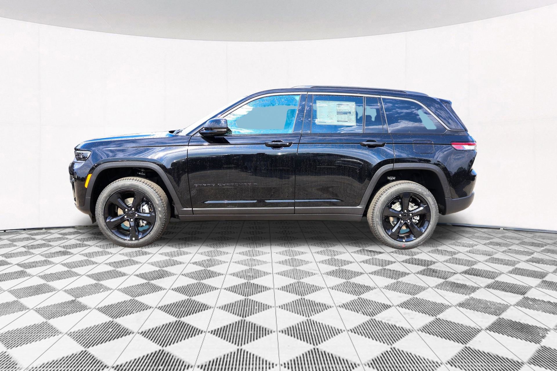New 2026 Jeep Grand Cherokee Limited image 8
