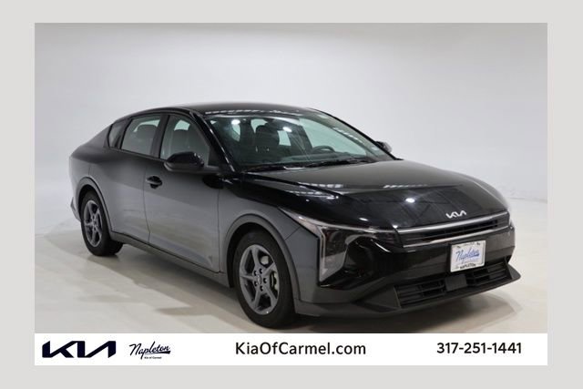 Used 2025 Kia K4 LXS FWD image 1