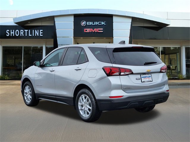 Used 2022 Chevrolet Equinox LS w/ LS Convenience Package image 6