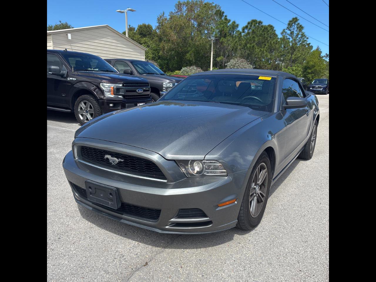 Used 2013 Ford Mustang Premium RWD image 1