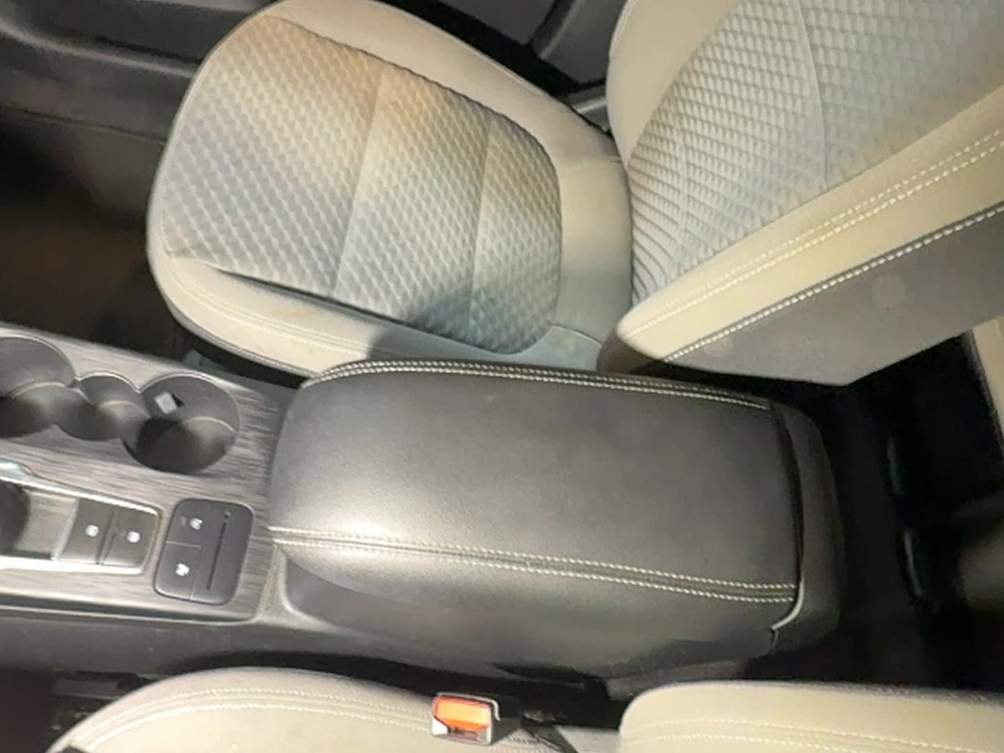 Used 2020 Ford Escape SE FWD image 46