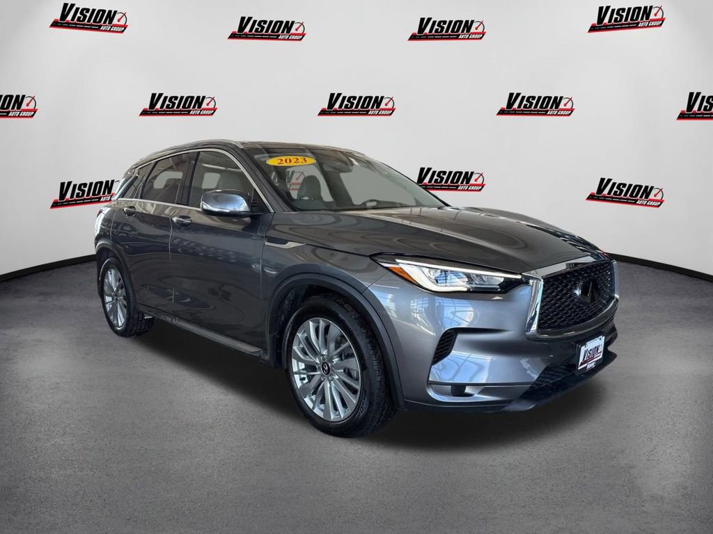 Used 2023 INFINITI QX50 Luxe image 3