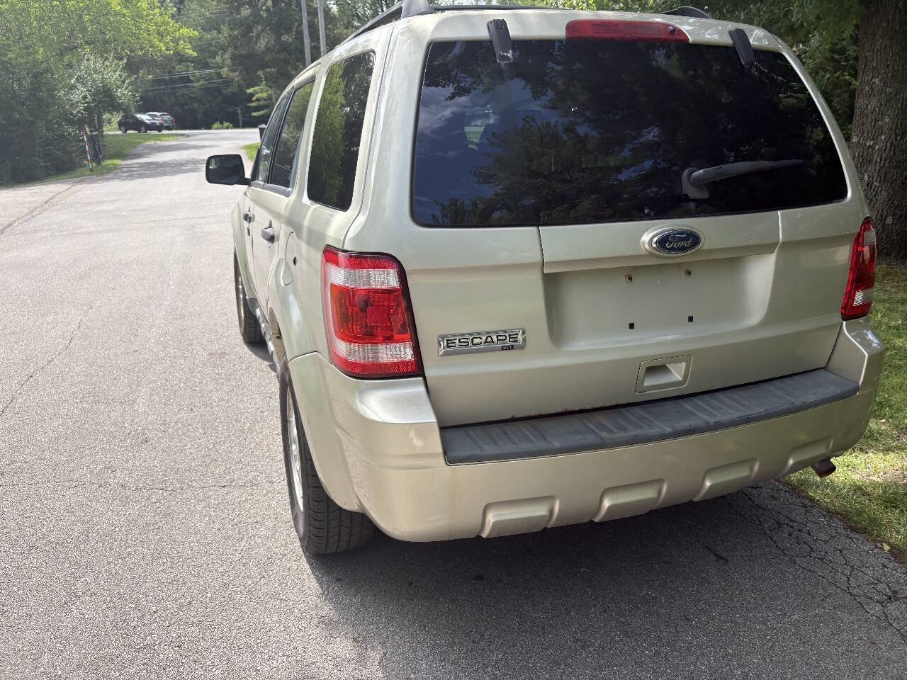 Used 2010 Ford Escape XLT FWD image 7