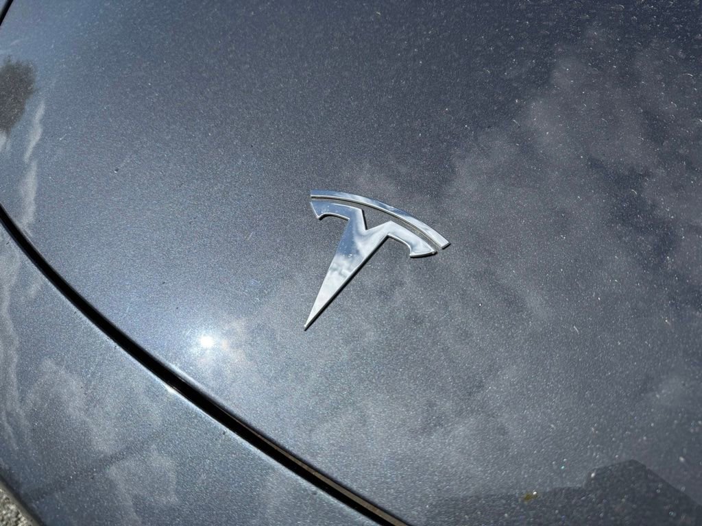 Used 2021 Tesla Model Y Long Range image 6