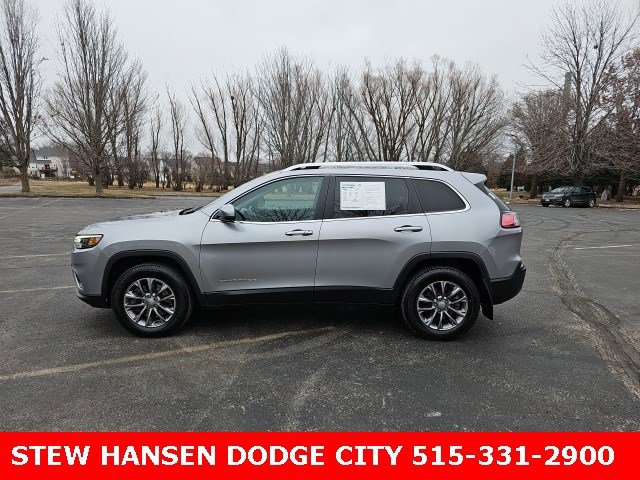 Used 2019 Jeep Cherokee Latitude Plus w/ Cold Weather Group image 1