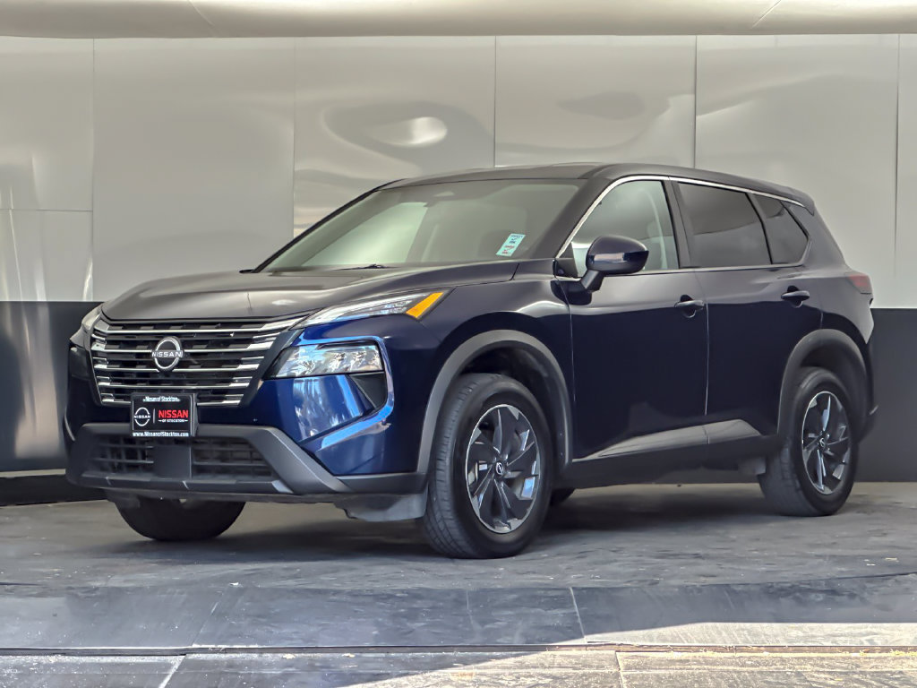 Used 2025 Nissan Rogue SV FWD image 7