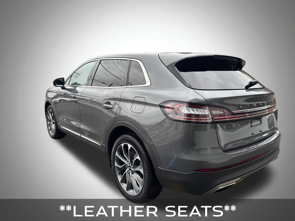 Used 2023 Lincoln Nautilus Reserve AWD/4WD image 3