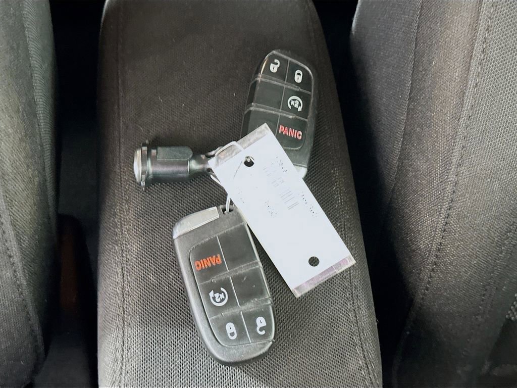 Used 2017 Jeep Renegade Sport w/ Power & Air Group image 33