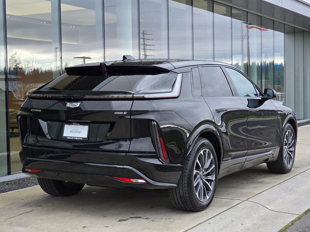Used 2025 Cadillac Lyriq Sport image 5
