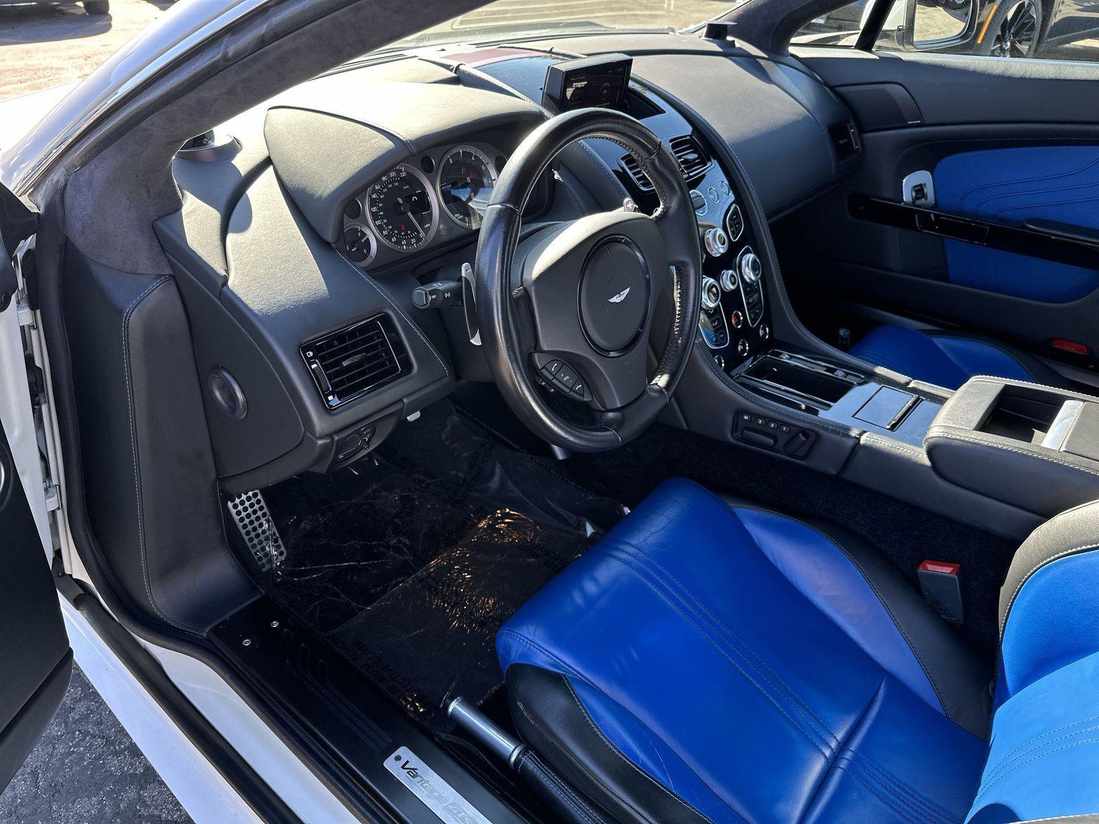 Used 2016 Aston Martin V8 Vantage S image 28