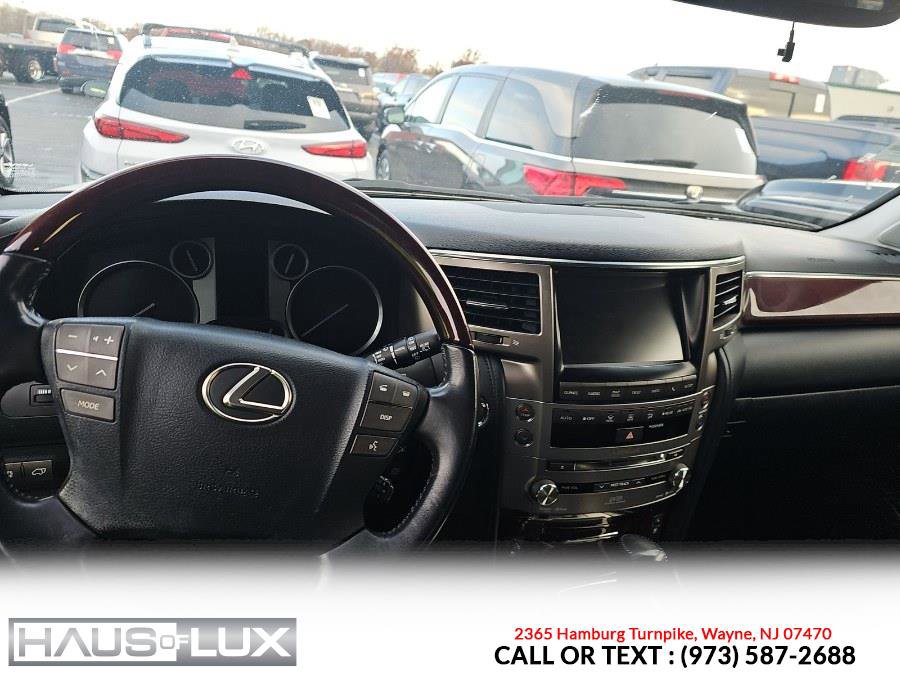 Used 2015 Lexus LX 570 4WD w/ Luxury Package image 4