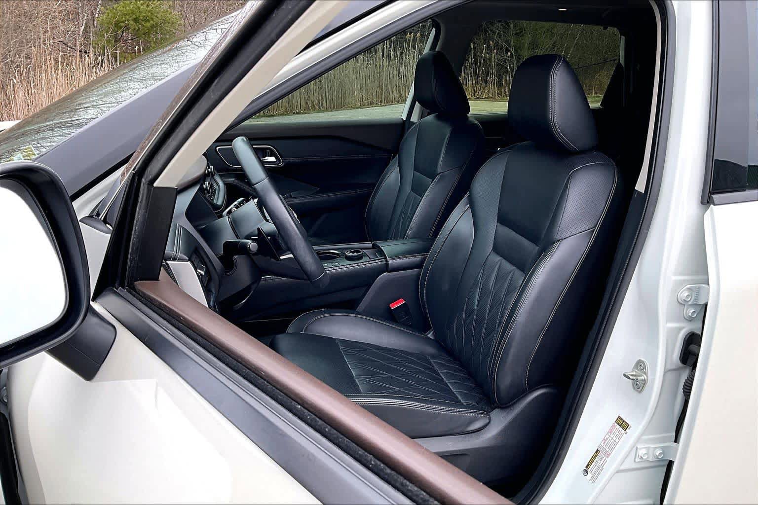 Used 2023 Nissan Rogue Platinum AWD/4WD image 9