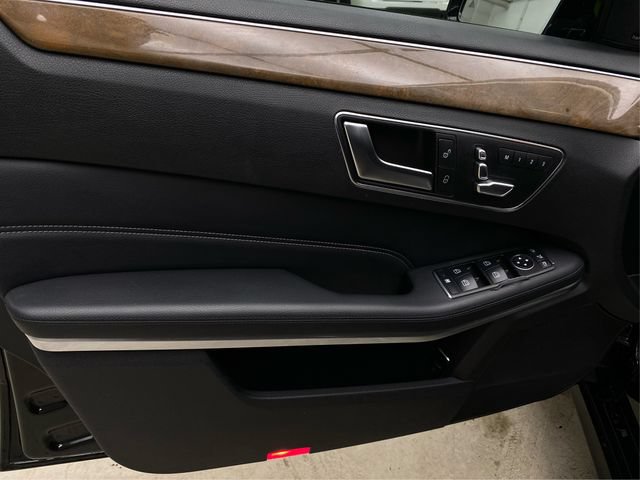 Used 2016 Mercedes-Benz E 350 4MATIC Sedan image 26