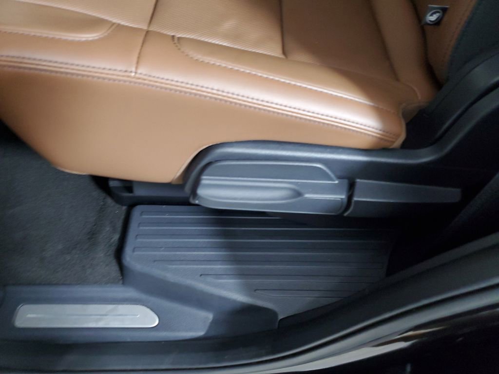 Used 2022 Lincoln Navigator Reserve w/ Monochromatic Package RWD image 13