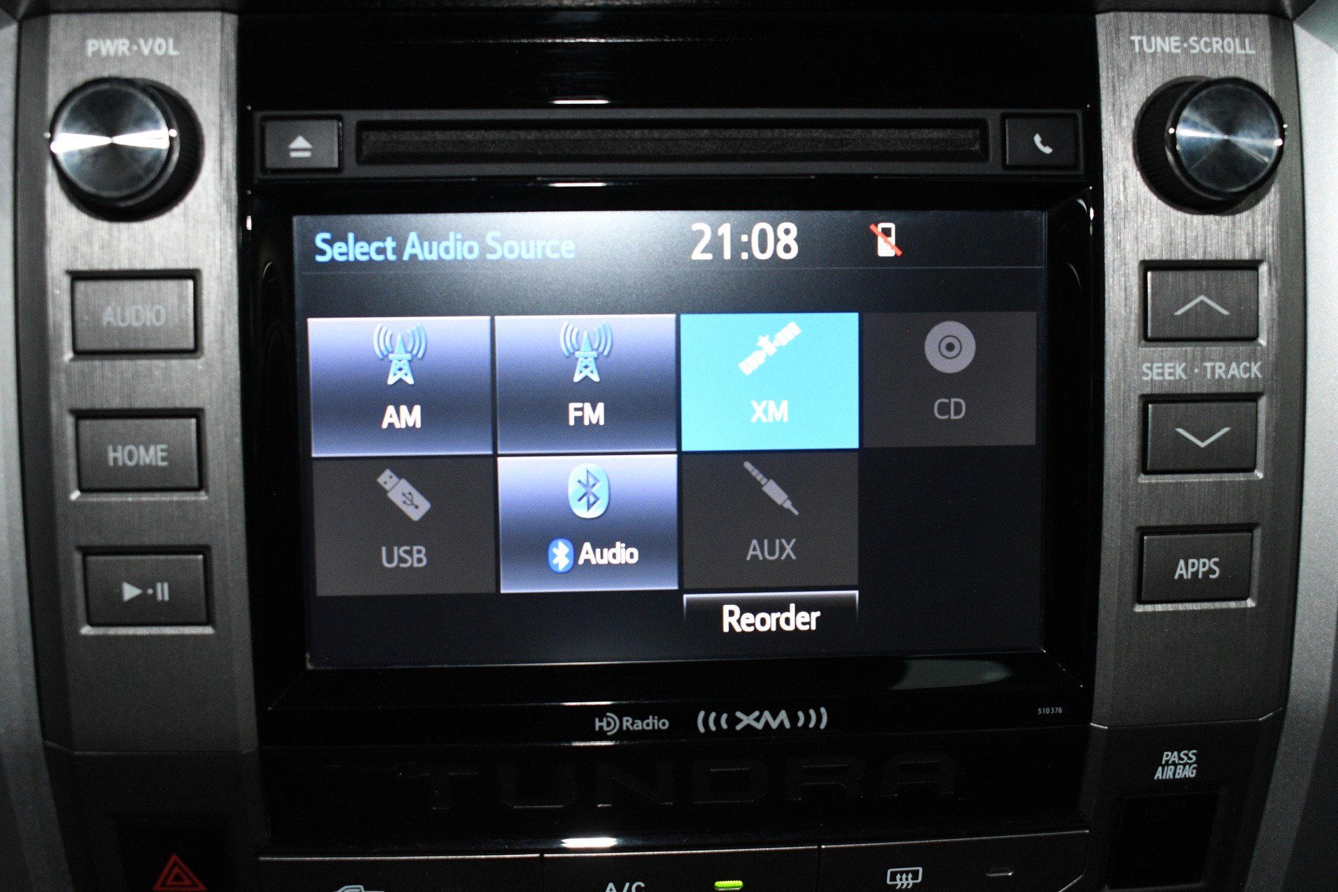 Used 2019 Toyota Tundra SR5 w/ SR5 Upgrade Package AWD/4WD image 35