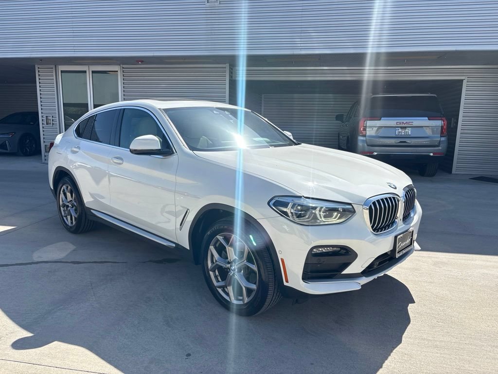 Used 2021 BMW X4 xDrive30i AWD/4WD image 3
