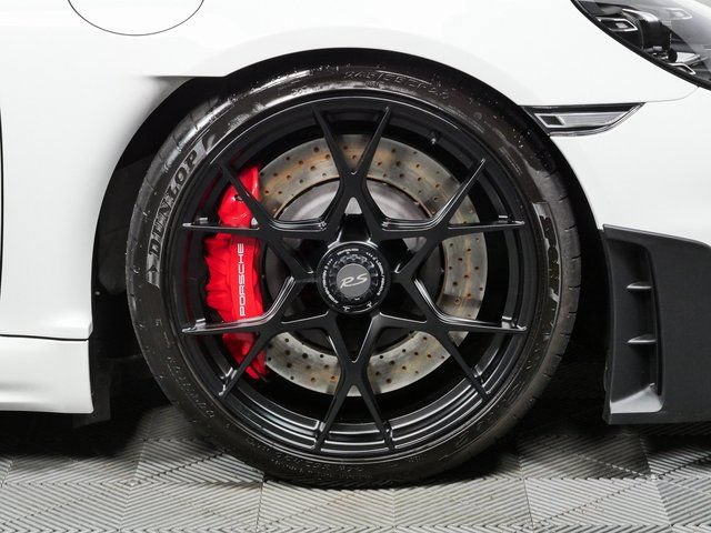 Certified 2025 Porsche 718 Cayman GT4 RS RWD image 32