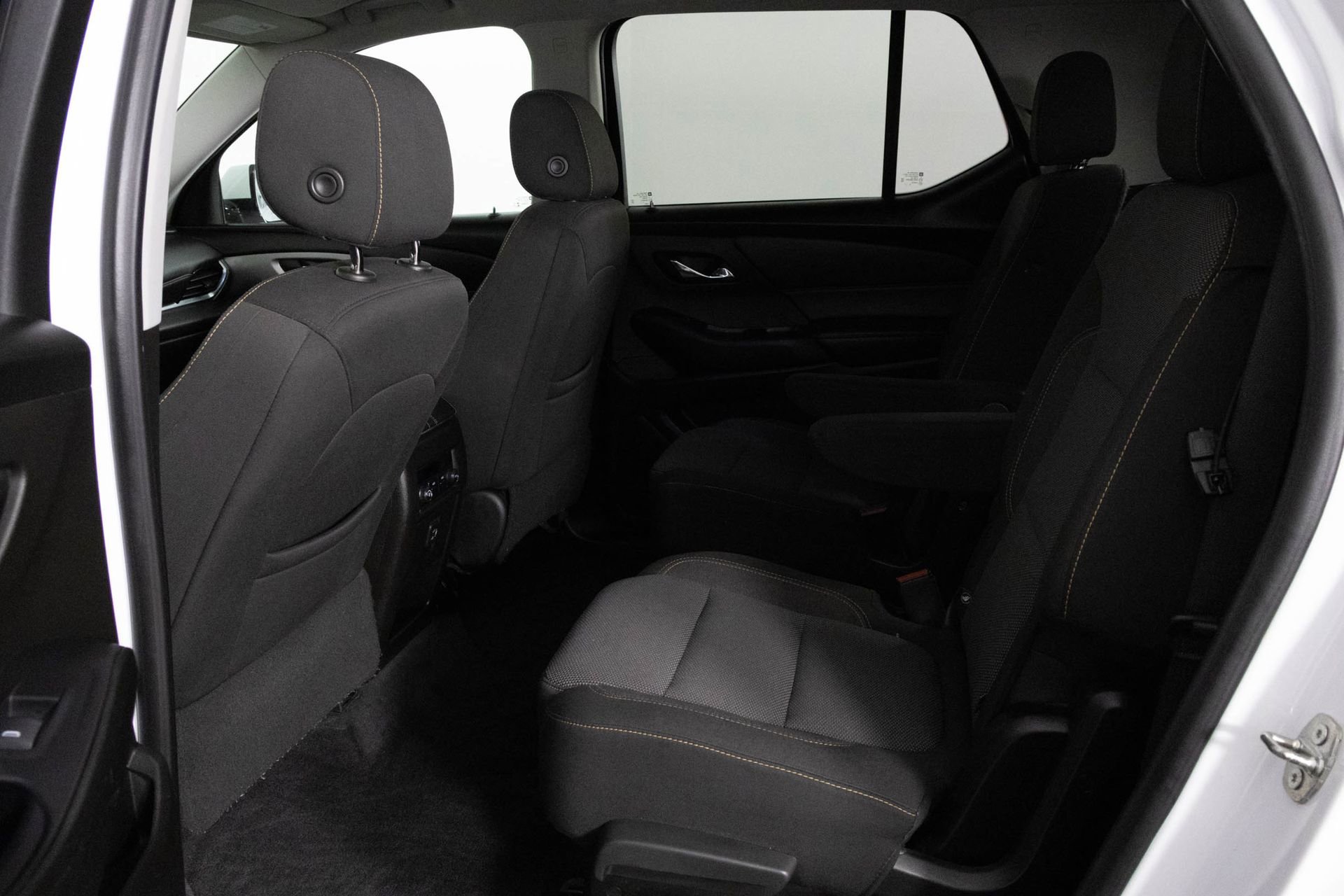 Used 2021 Chevrolet Traverse LT w/ LPO, Floor Liner Package image 32