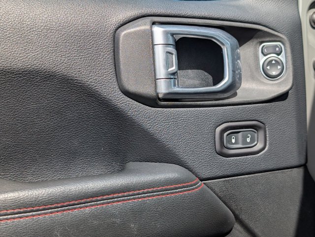 Used 2019 Jeep Wrangler Rubicon AWD/4WD image 16
