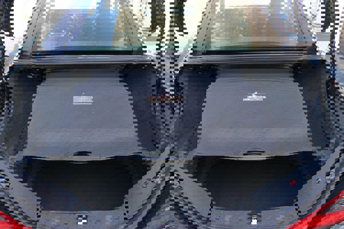 Used 2011 Mercedes-Benz SL 550 image 39