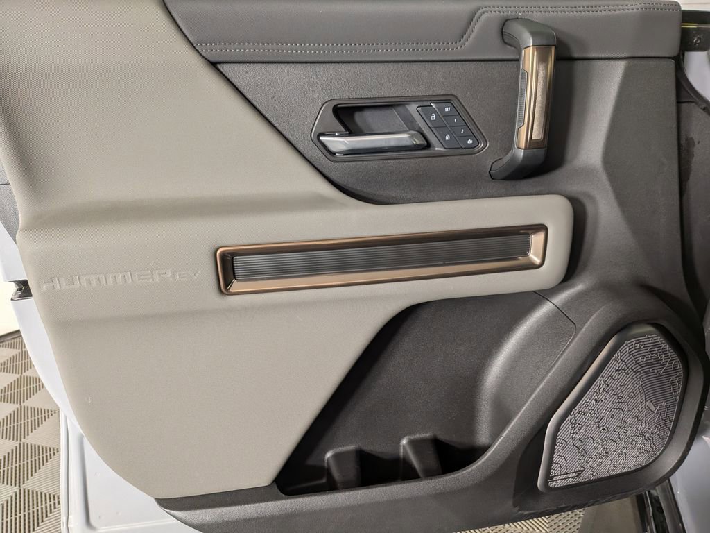 Certified 2025 GMC Hummer EV 3X image 15