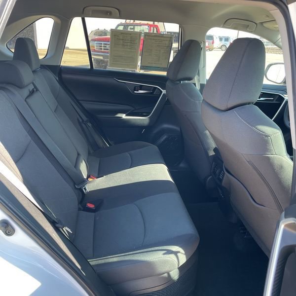Used 2023 Toyota RAV4 XLE image 29