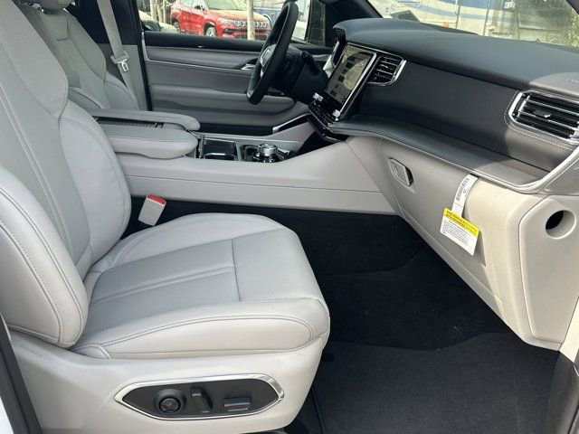 New 2026 Jeep Grand Wagoneer Limited image 14