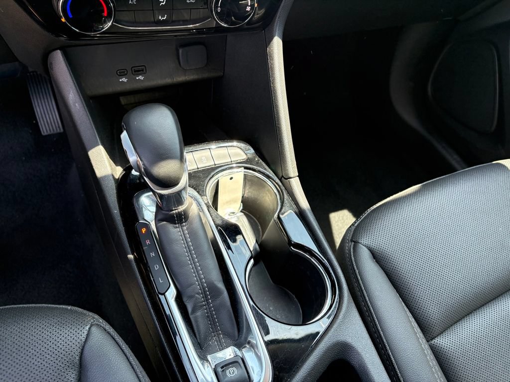 Used 2024 Buick Encore GX Sport Touring AWD/4WD image 15