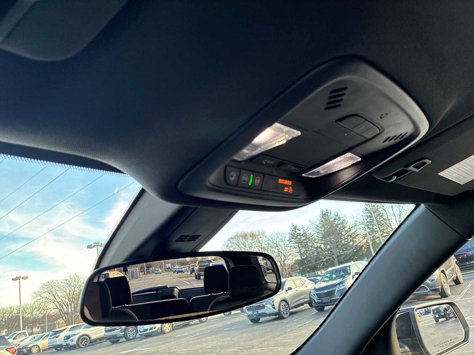 Certified 2023 Chevrolet Traverse LT image 34