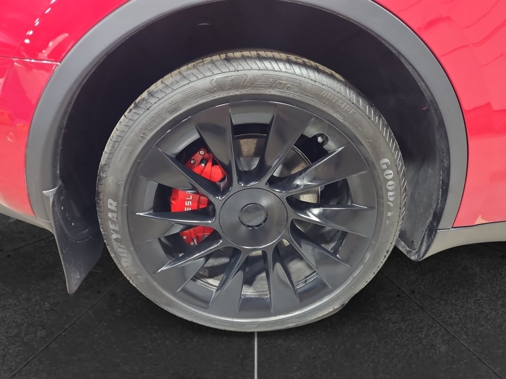 Used 2022 Tesla Model Y Long Range AWD/4WD image 34