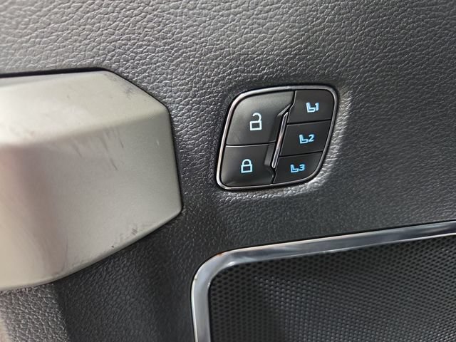 Used 2021 Ford F250 Lariat AWD/4WD image 12