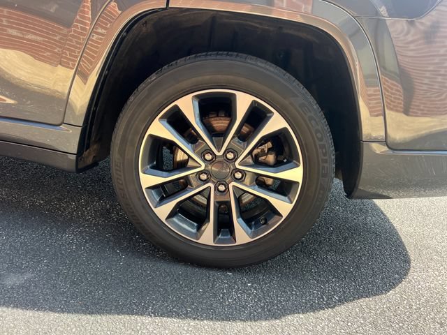 Used 2022 Jeep Grand Cherokee L Overland AWD/4WD image 31