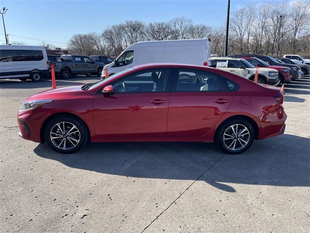 Used 2024 Kia Forte LXS image 6