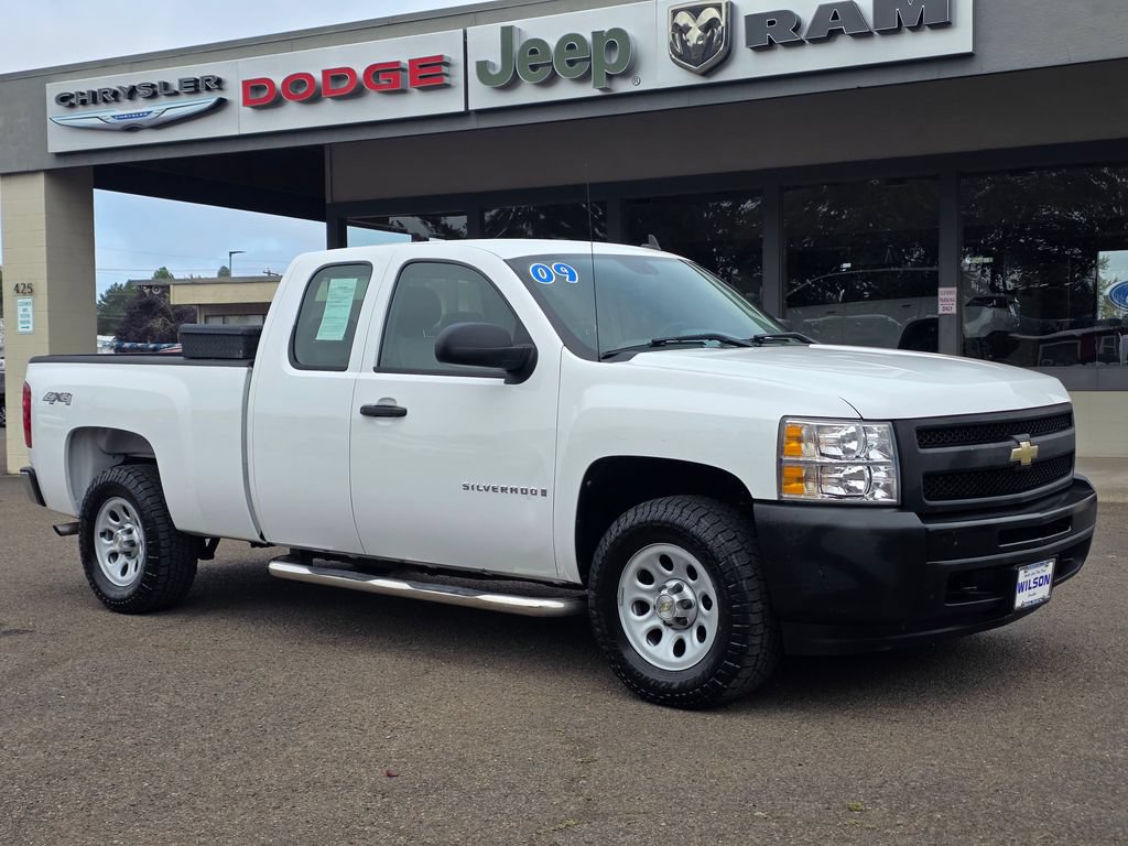 Used 2009 Chevrolet Silverado 1500 W/T AWD/4WD image 24