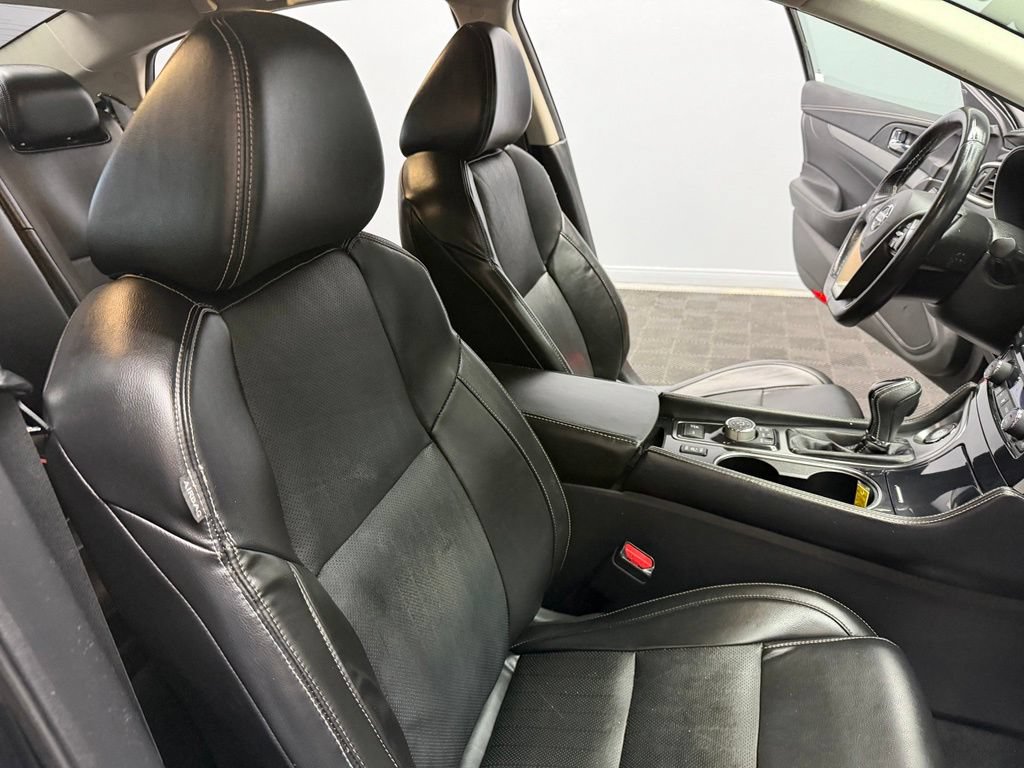 Used 2022 Nissan Maxima SV w/ Floor Mat Group FWD image 51
