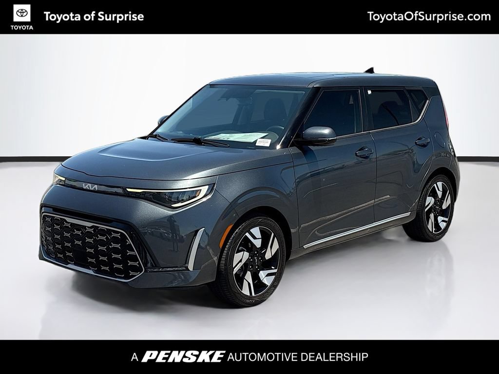 Used 2023 Kia Soul GT-Line w/ GT-Line Technology Package FWD image 1