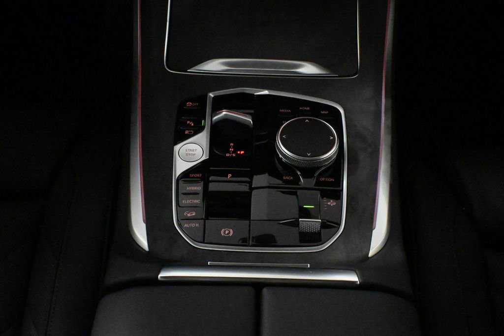 Used 2026 BMW X5 xDrive50e w/ Premium Package image 25
