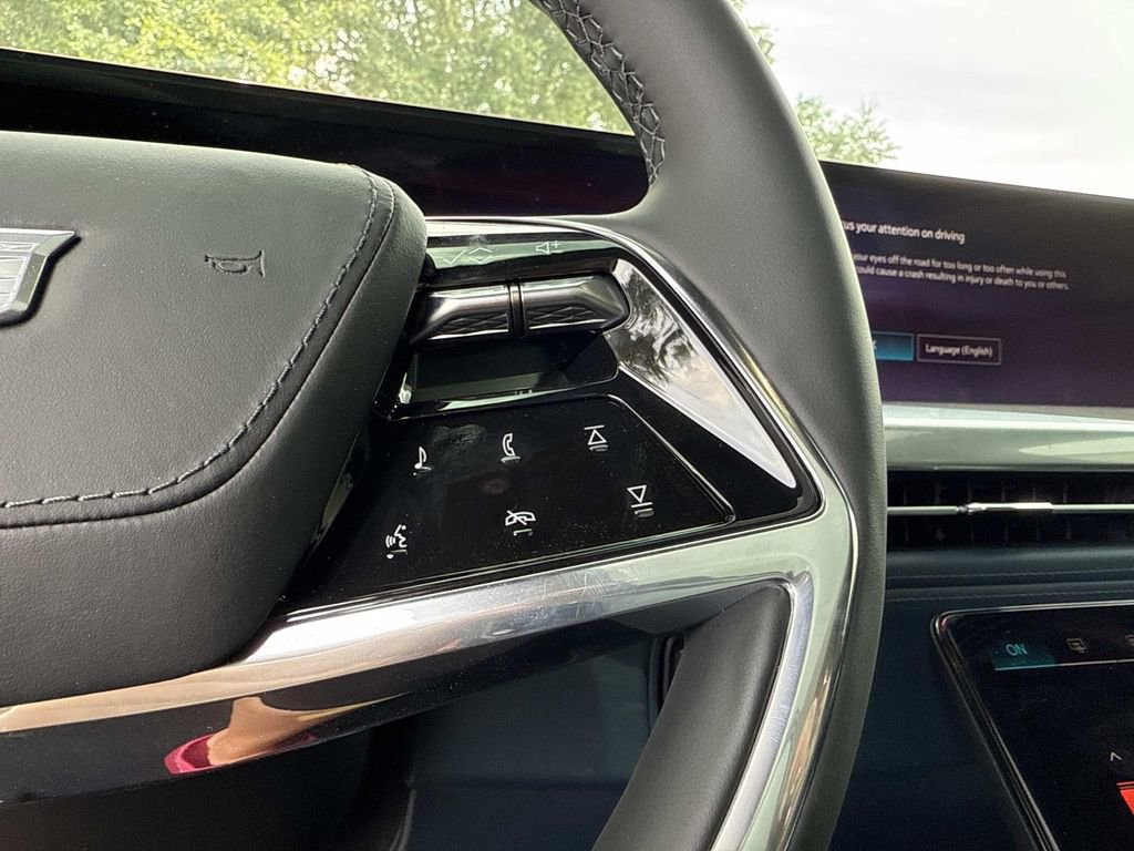 New 2025 Cadillac Escalade IQ Sport 2 w/ LPO, ONYX Package image 31